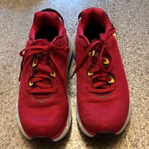 Women’s Size 7.5 Red Hoka Ones Time To Fly Running Shoes
